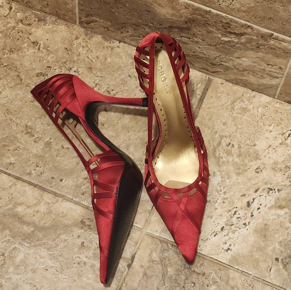 NIB BCBGirls Pointed Toe Pumps Red Satin Women's Size 10M